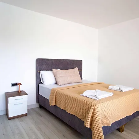 Edelweiss By Holidaykeys * Trikomo