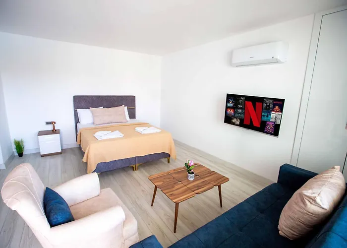 Edelweiss By Holidaykeys * Trikomo