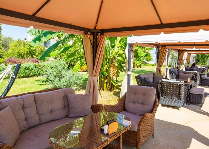 Edelweiss By Holidaykeys Trikomo